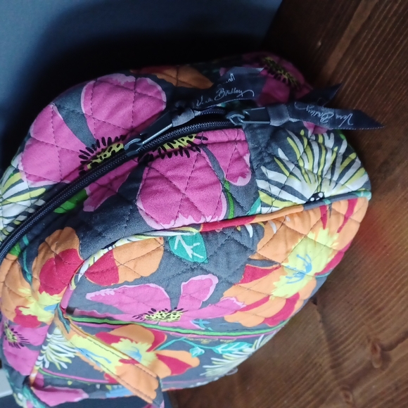 Vera Bradley cosmetic bag - Picture 2 of 16